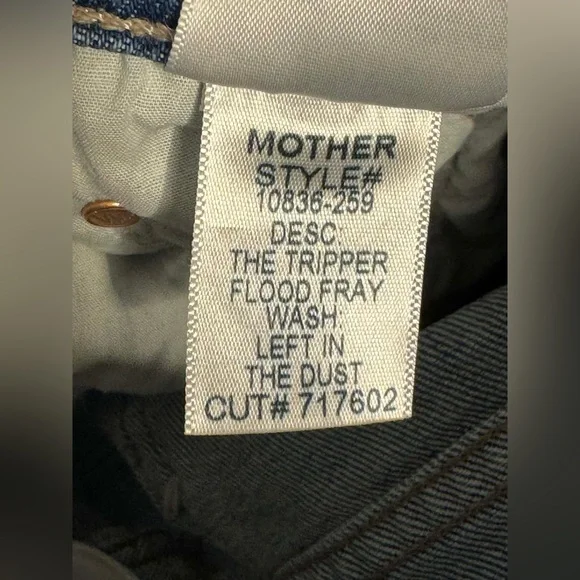 MOTHER Superior The Tripper Flood Fray Jeans Left in the Dust
